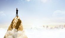 强者是会含泪奔跑的人