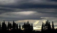 乌云和狂风的战争