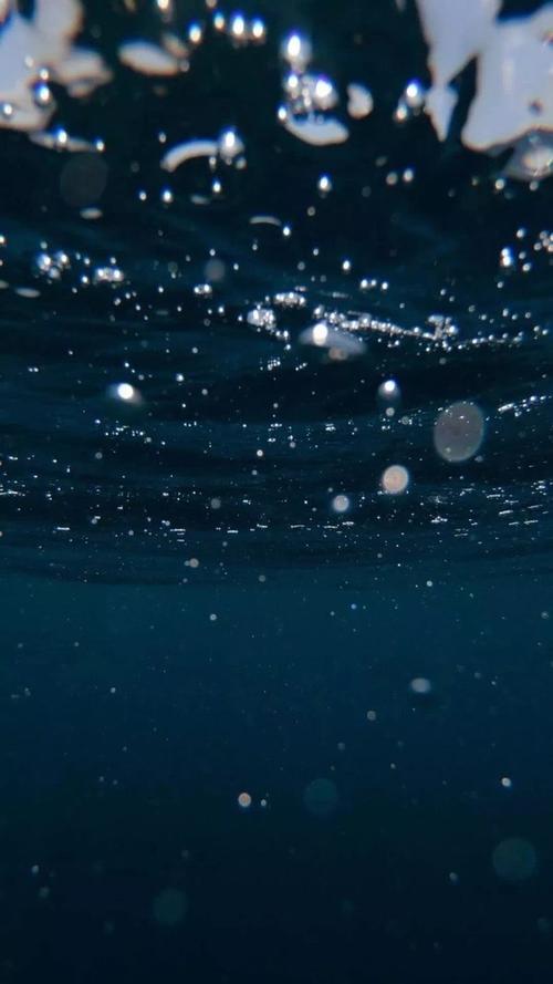 我喜欢看下雨