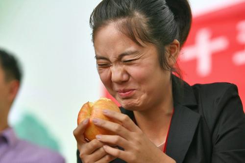 吃苹果比赛