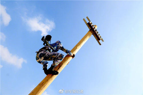 隐藏在坚持下