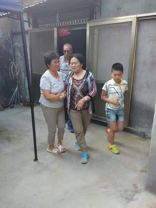 事实证明，家庭不远。