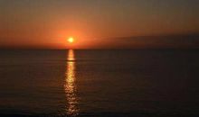 忘不了的那片残阳