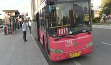 公交车上风景好