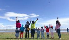 和同学在一起的夏日童年