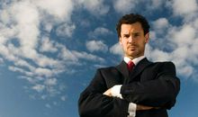 坚持理想，执著追求