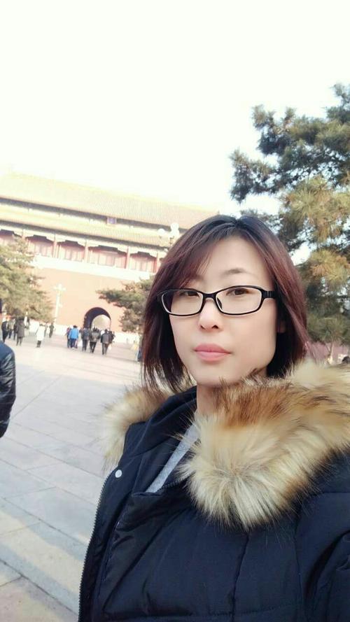 微笑隐藏在记忆中