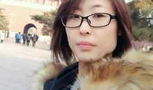 那笑容珍藏在记忆中