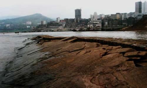 地球母亲的尴尬