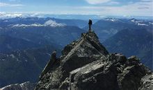 风景只在山高处