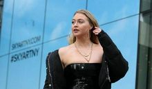 我生活在束缚中