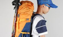 登山途中儿子为我背包 _700字