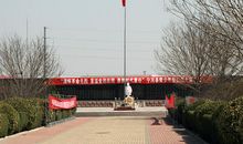 缅怀革命先烈，培养爱国热情