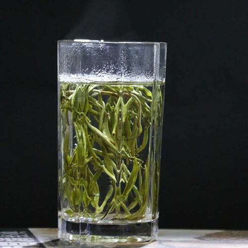 “毛峰”在他的家乡喝茶