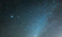 一个星光明亮的夜晚