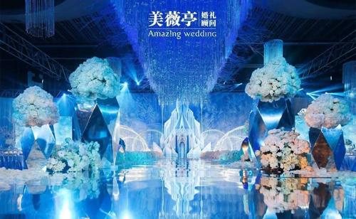 爱是冰雪中的温暖