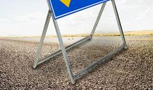 道路前方仍是道路