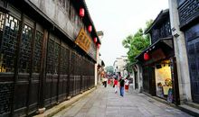 夏天的街巷_2000字