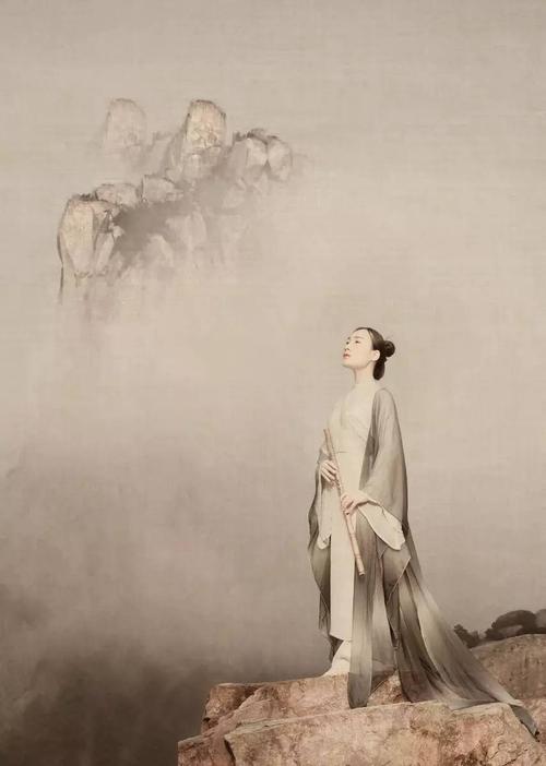 [古代诗歌]总有一个黑暗的花朵时间_900字