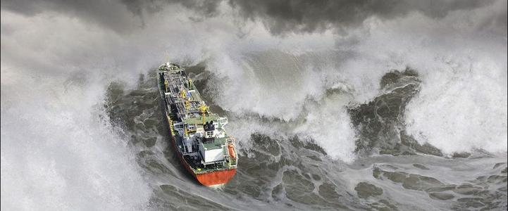Typhoons上的组成：台风_450字