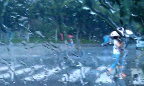 Typhoons上的组成：台风_400字