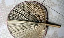 旧蒲扇中的爱_700字