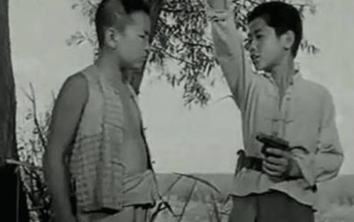 中国孩子是一个家庭_700字