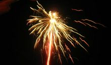 黯淡的烟花_1000字