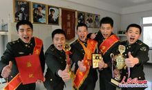 雷锋事迹--模范班长