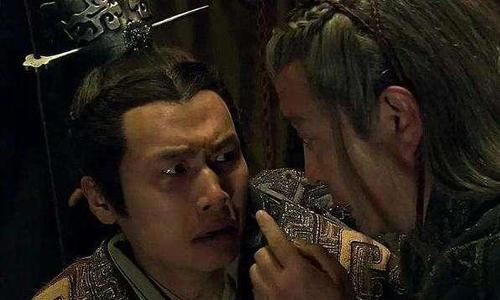 
在1363年，刘芳通袭击了张世成，被安丰重复，而且杀死了。x明王被朱元璋军队救出，朱元璋军队来解决。虽然南部的许多起义球队也认识到龙凤年，但他们都是礼貌的，没有人真正倾听小明的顺序。北方起义的火灾逐渐熄灭，这一天有十二年。