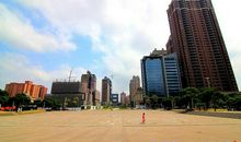 演绎音乐之美，感受青春活力_1000字