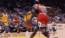 酷儿篮球队VS魔鬼篮球队_750字