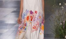 永远温暖的肩膀_1200字