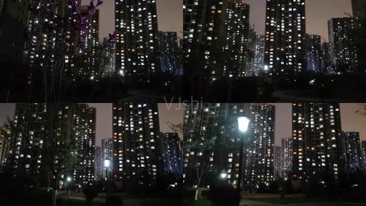 夜幕社区_600字