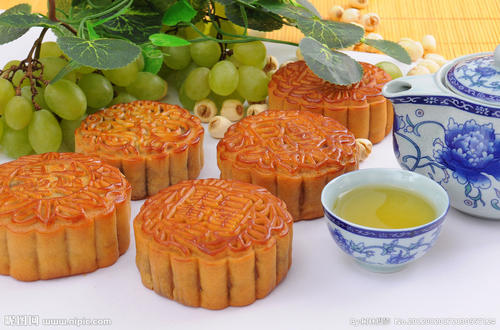 中秋节的组成：月饼_750字