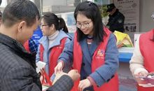 读《学习雷锋好榜样》有感_400字