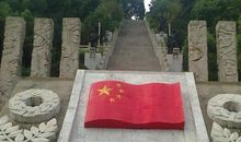 瞻仰双塔寺烈士陵园_600字