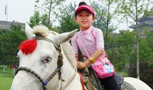 暑假游记——今天我最“牛”——山海关骑大马_350字