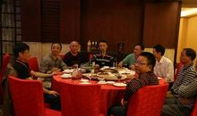 过生日请同学吃饭好不好_350字