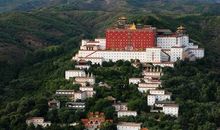 秀丽多姿的避暑山庄_600字