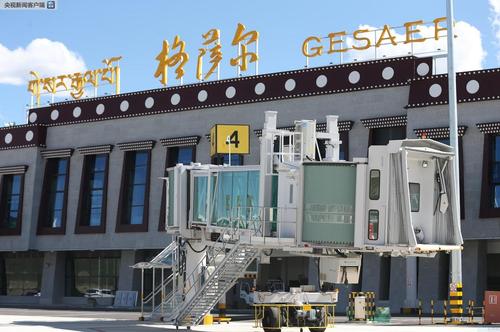 2020四川甘孜高级考试中文成分标题：我___读了一天