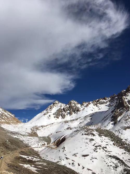 世界，太多了喧嚣_2000字