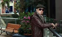 不服老的外公_350字