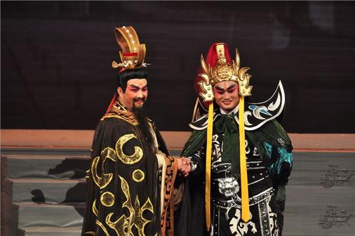 垓垓绝绝_1000字