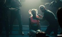 黑暗闹剧_2000字