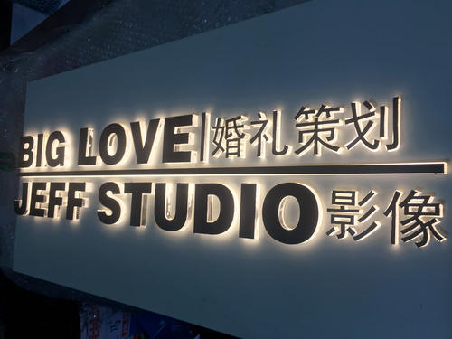 [发现论文]事实上，你有整个世界_900字