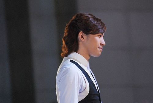 “将看到流星淋浴”过去2个主要主角