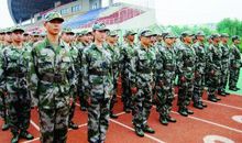 关于军训口号素材：军训响亮的口号（二）_350字