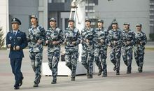 关于军训口号素材：新生军训口号（三）_350字