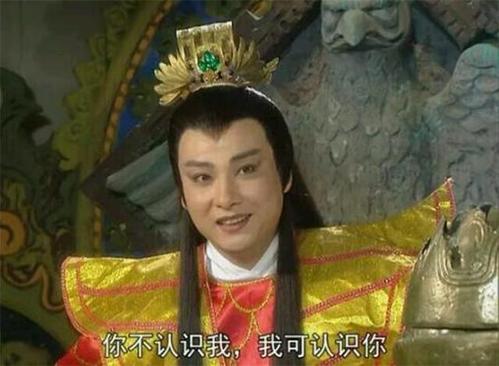 悲伤的孔雀_50字